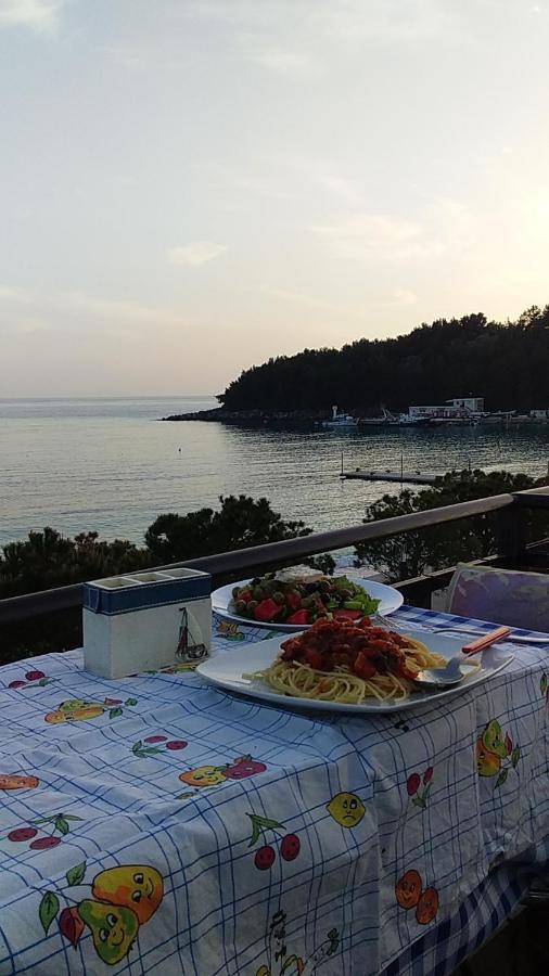 Albergue City Hostel Himare